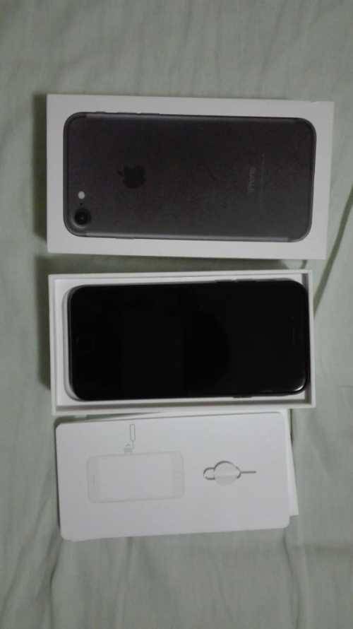 iPhone 7 32GB - Matte Black - 7 Months Old - Free Shipping - Valid Warranty