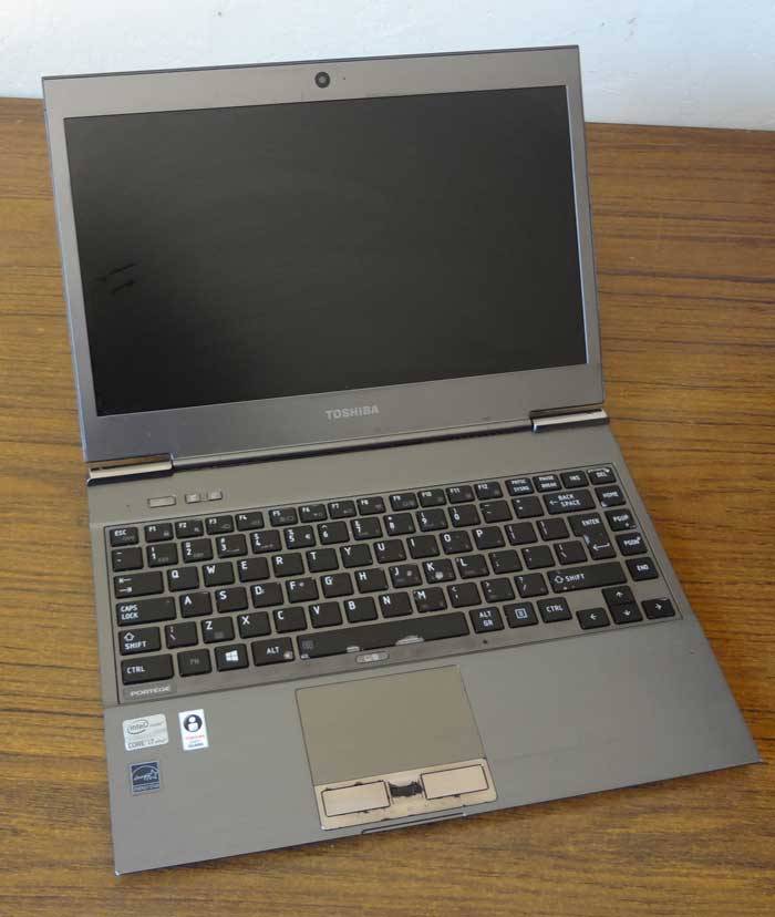 [BARGAIN] TOSHIBA PORTEGE Z930, i7 3RD GEN, 256GB SSD, 4GB RAM, 13.3 INCH,  3G, WIN 10 PRO,  ETC