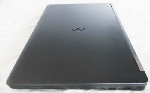DELL  E5570, 6TH GEN CORE i7, 500GB, 16GB RAM, WIFI, CAM, 15.6`, WIN 10 PRO, ETC