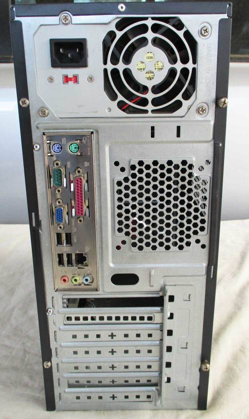 FIRESALE desktop pc, core i3, 8gb ram, 2tb hd, vga, dvdrw, rgb  case, win 11 pro, etc