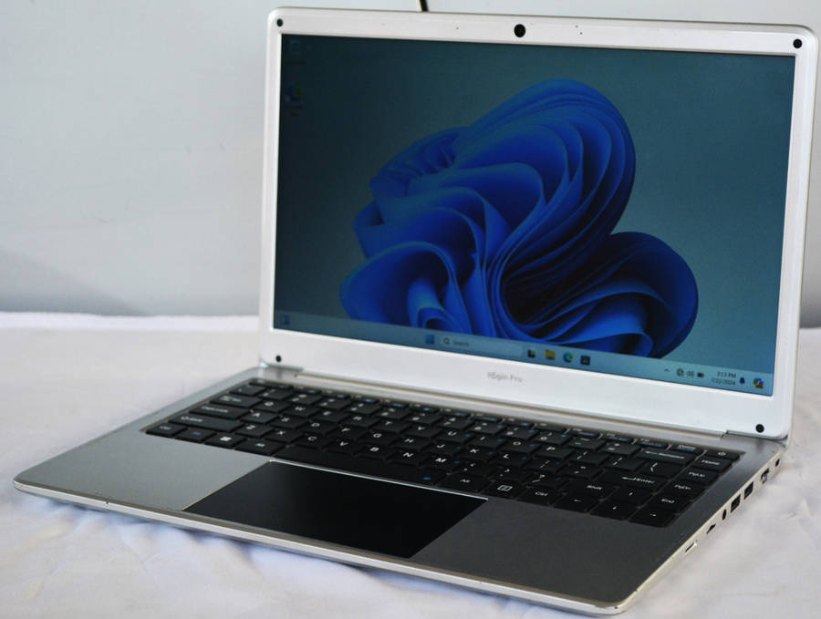 Ultra slim laptop, 12th gen, core i7, 512gb ssd, 16gb ram, 14.1,  hdmi, cam, win 11 pro, etc