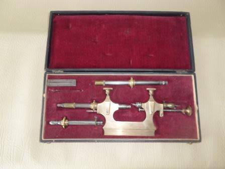 VINTAGE WATCHMAKERS PIVOTER