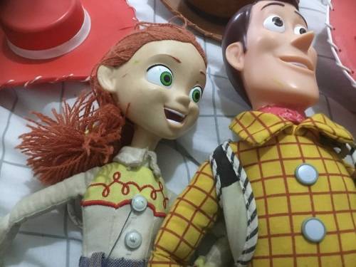 Woody and Jessie toy story