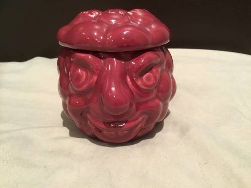 Sylvac Mr Raspberry no 4898