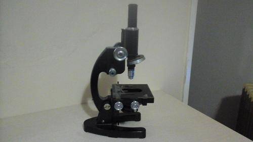 Microscope