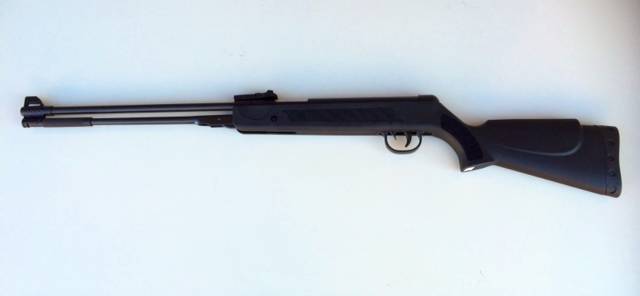 Air-Rifle WF600P 4.5MM 700 fps, Under leaver