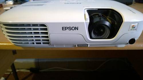 EPSON EBX-7 LCD VIDEO PROJECTOR