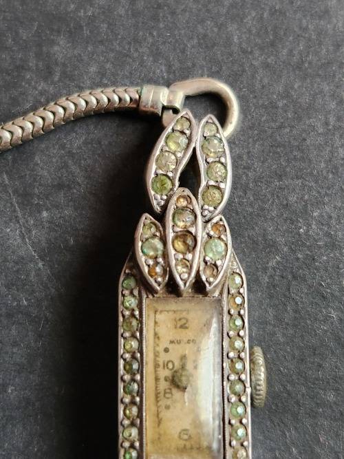 Vintage Ladies Watch (not working) - as per photograph