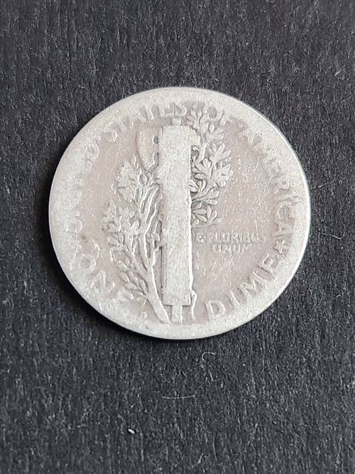 USA Mercury Dime 1918 - as per photograph per