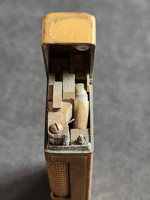 Vintage Dunhill Rollergas Lighter made in Switzerland (needs flint and gas) - as per photograph