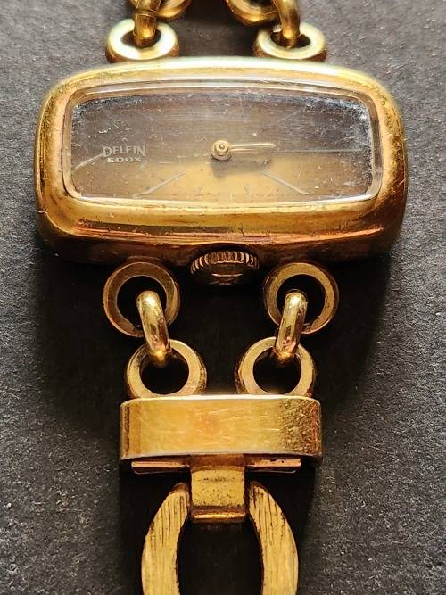 Vintage Ladies Delfin Watch (runs/stops) needs to be serviced - as per photograph