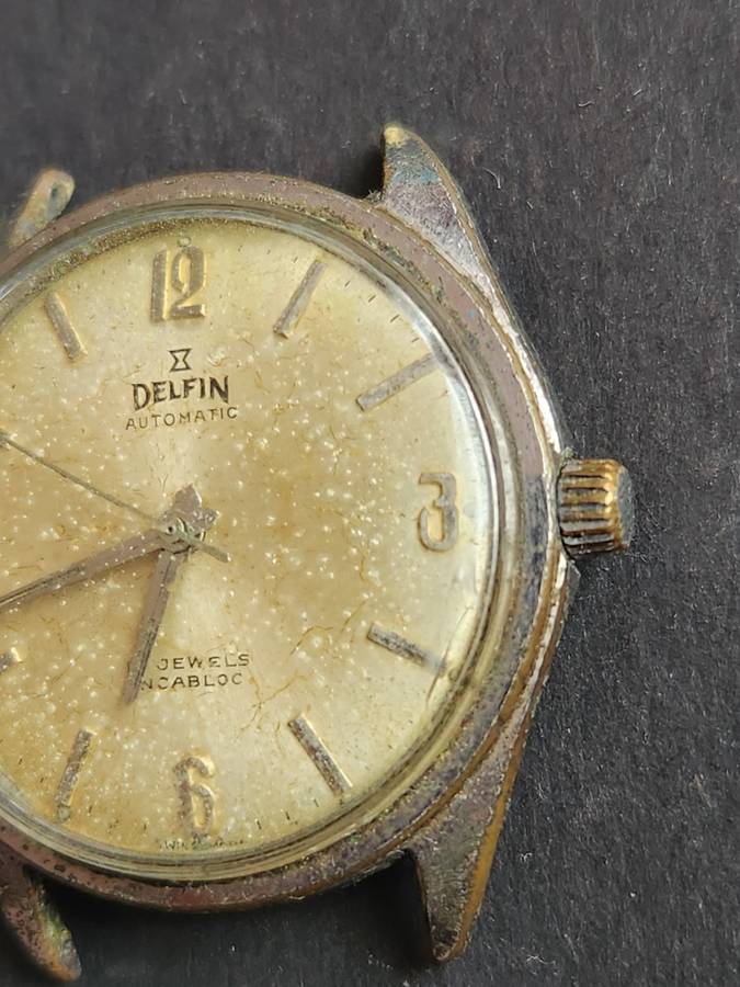 Vintage Men`s Delfin Automatic 17 Jewels Incablock Mechanical Watch (not working) - as per photogra