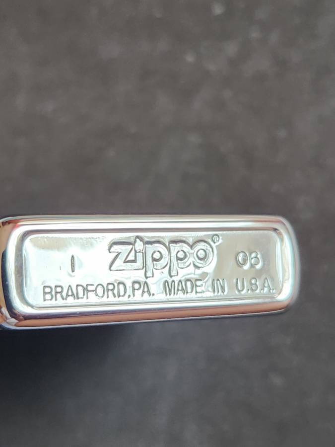 Vintage Zippo Frog Lighter made in USA (needs gas ) - as per photograph