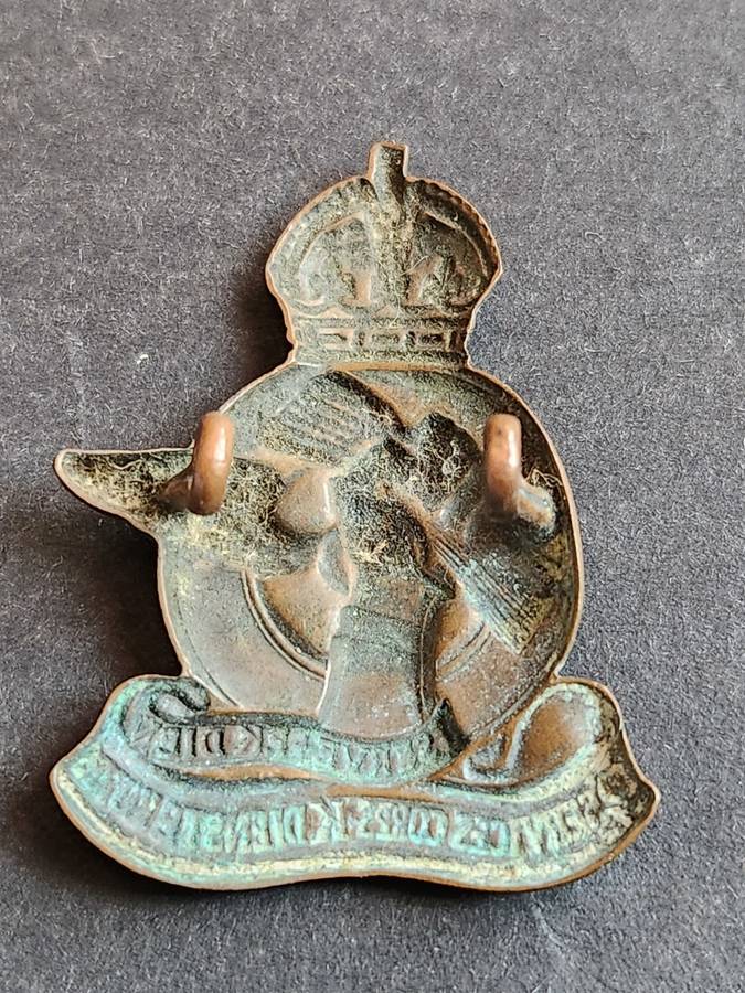 WW2 Q Services Corps Badge - as per photograph