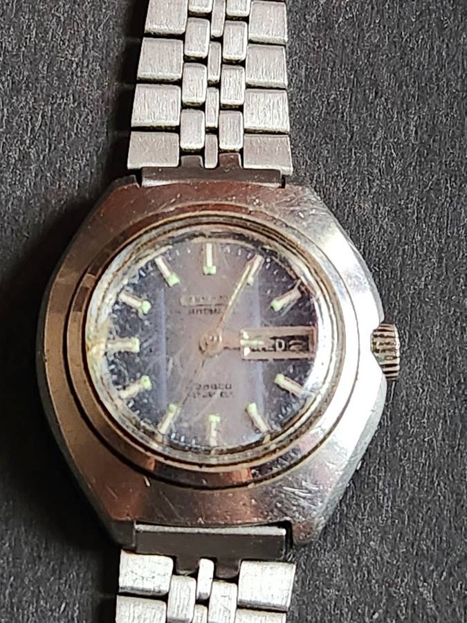Vintage Ladies Citizen Automatic 28800 17 Jewels Mechanical Wrist Watch (not working)
