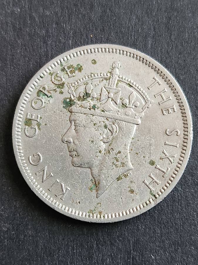 Southern Rhodesia 2 Shillings 1950 - as per photograph