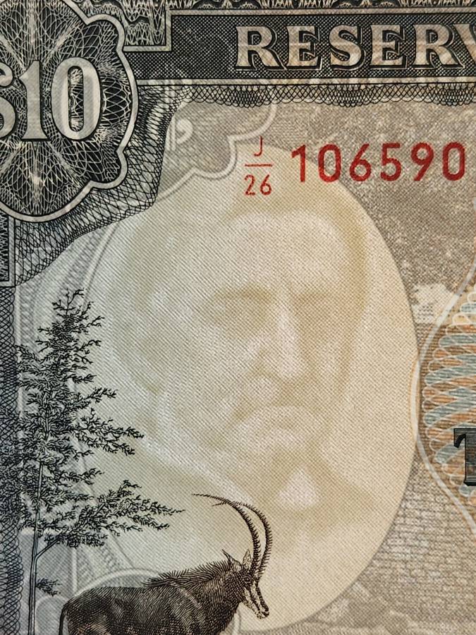 Reserve Bank of Rhodesia Ten Dollars Salisbury 15 September 1975 EF+/UNC Rhodes Watermark