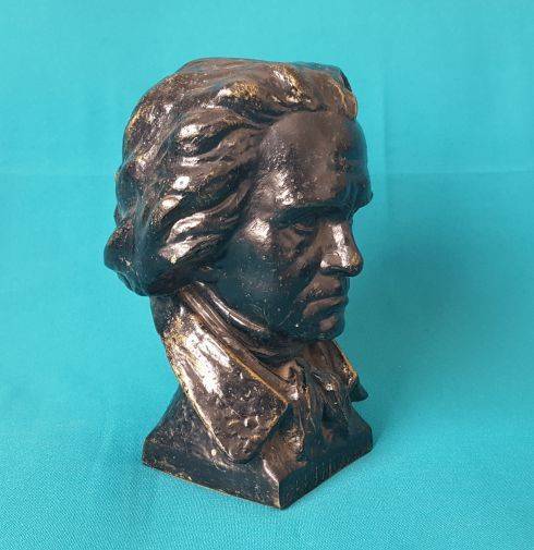 VINTAGE DETAILED "BEETHOVEN" CERAMIC PLASTER BUST (BACHMANN)