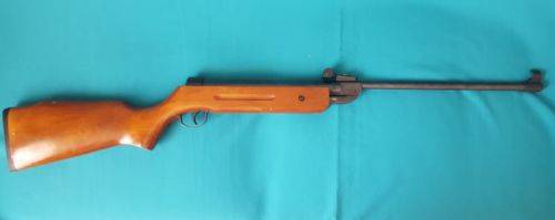 VINTAGE AIR RIFLE/ PELLET GUN (McCOY)