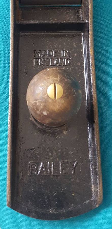 VINTAGE STANLEY BAILEY NO.7 WOODWORKING PLANE (ENGLAND)