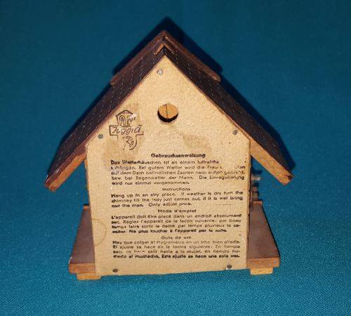 OLD WOODEN WEATHER HOUSE (HYGROMETER) >> GERMANY