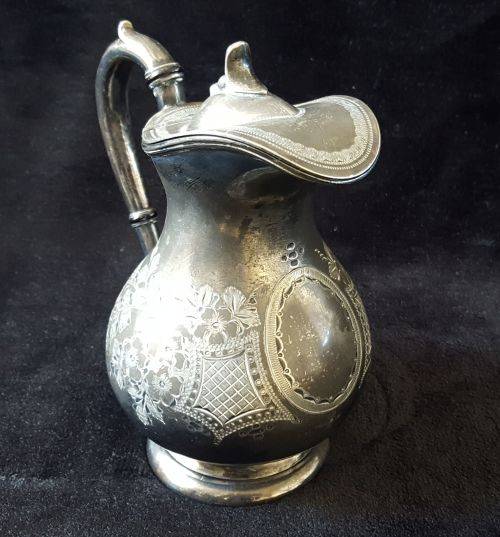 VINTAGE SILVER PLATED (EPNS) MILK JUG > FLOWER DETAIL