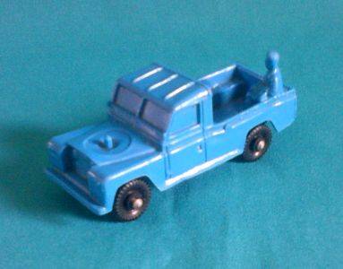 VINTAGE PLASTIC LAND-ROVER TOY CAR (STAVANGER- NORWAY)