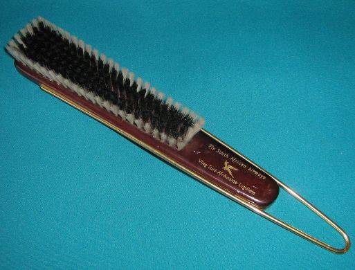OLD SAA/ SAL FLYING SPRINGBOK WOODEN CLOTHES BRUSH