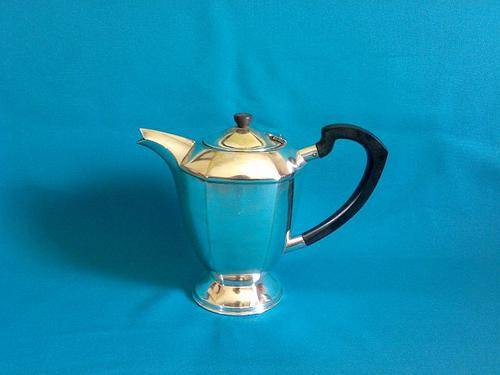 LOVELY E.P.N.S ENGLAND TEA POT