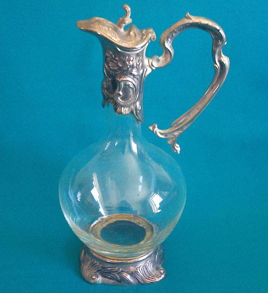 VINTAGE SILVER PLATED & GLASS JUG>>>STUNNING DETAIL!