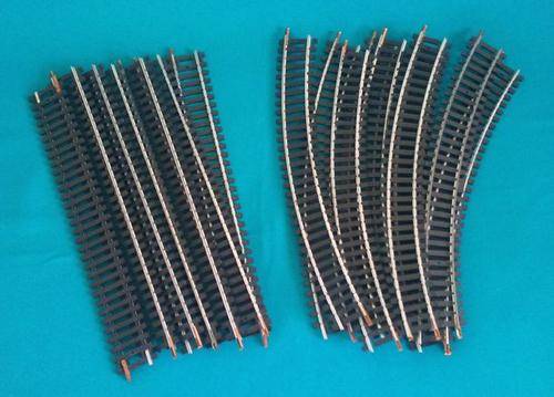 17 ASSORTED LIMA HO-SCALE TRAIN TRACKS