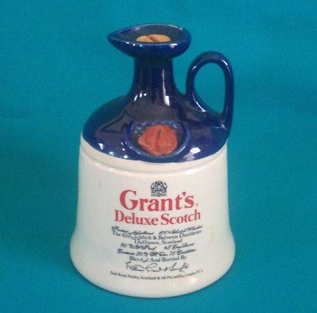GRANT'S DELUXE SCOTCH WHISKY CERAMIC BOTTLE