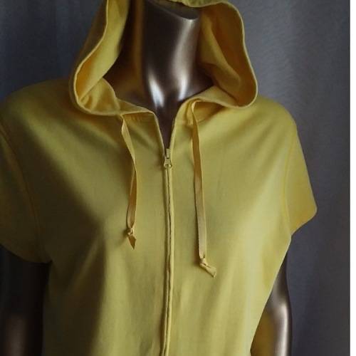 Yellow short sleeve hoodie XXL