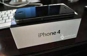 Iphone 4 16GB in Good Condition