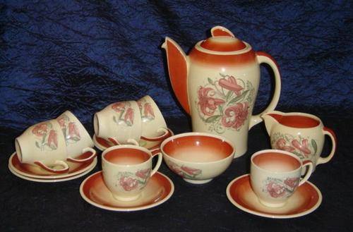 SUSIE COOPER "TIGER LILLY" ART DECO COFFEE SET