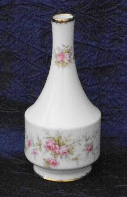 PARAGON "VICTORIANA ROSE" BUD VASE