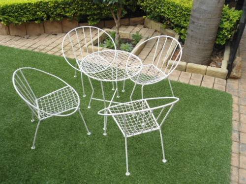 CHILDREN's WIRE MESH GARDEN OR PATIO SET