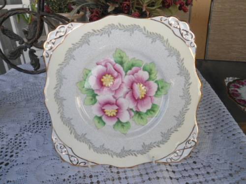 TUSCAN DECORATIVE PLATE