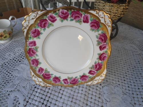 TUSCAN DECORATIVE PLATE