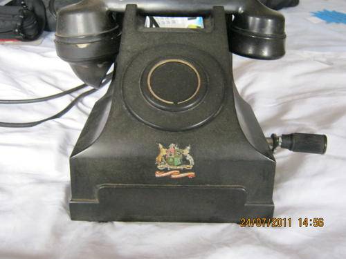 ANTIQUE TELEPHONE IN EXCELLENT CONDITION