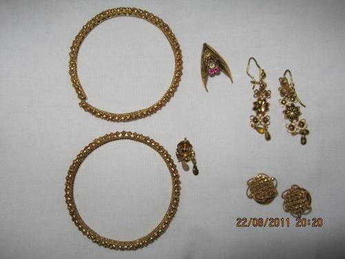 98,2 GRAMS 22ct GOLD JEWELRY