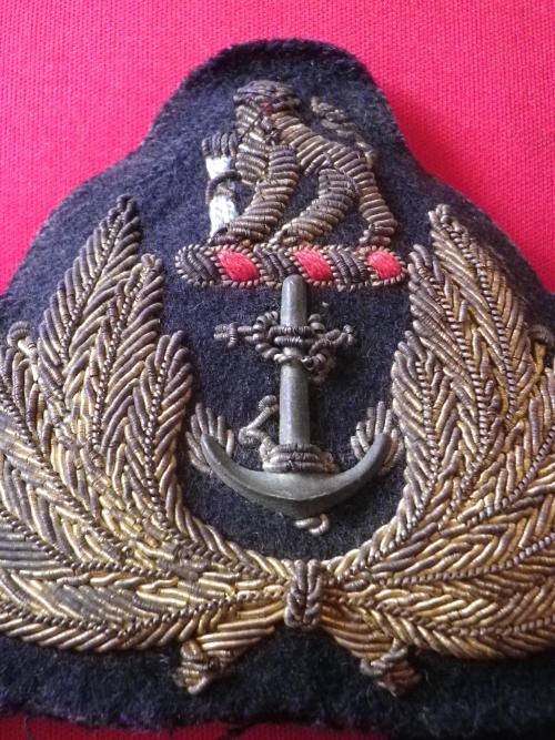 SA NAVY OFFICERS BULLION WIRE + METAL PADDED CAP BADGE + HAT BAND (DINNES 2281)