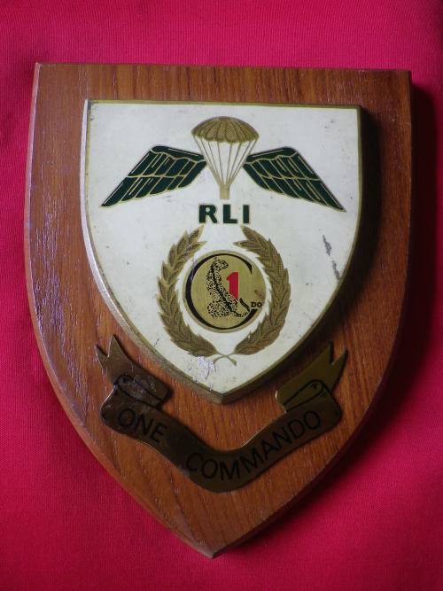 RHODESIAN LIGHT INFANTRY 1 COMMANDO  - COPPER + ENAMEL PLAQUE  - UDI PERIOD - MINOR WEAR