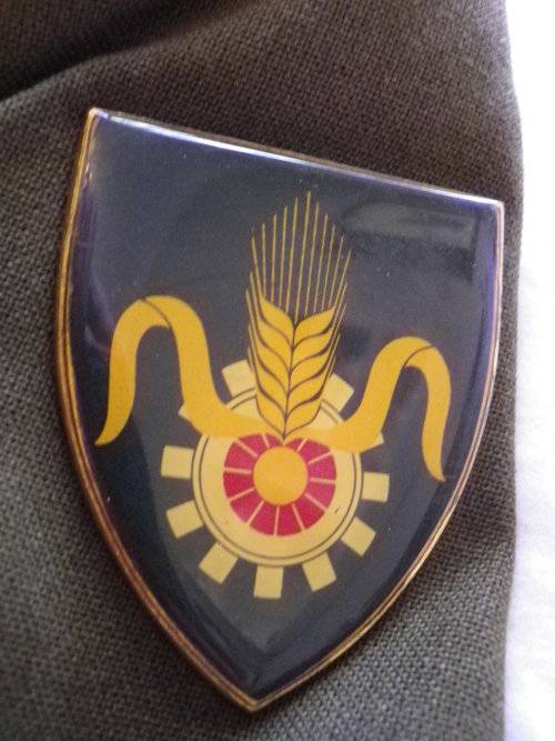 SADF:- ORDNANCE SERVICES CORPS. NO 2 DRESS TUNIC + TROUSERS - INSCRIBED  (Z3131)