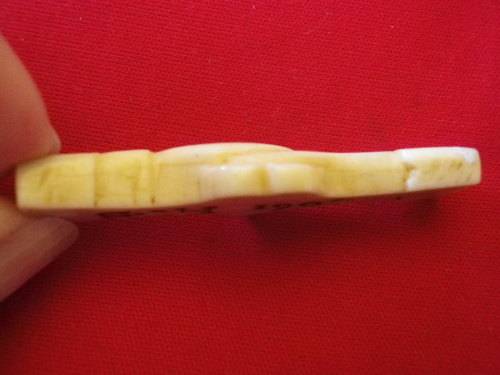 BOER WAR - POW (ST HELENA 1902) BONE SWEETHEART / FRIENDSHIP / PEACE  BROOCH - PIN BROKEN OFF (4154)