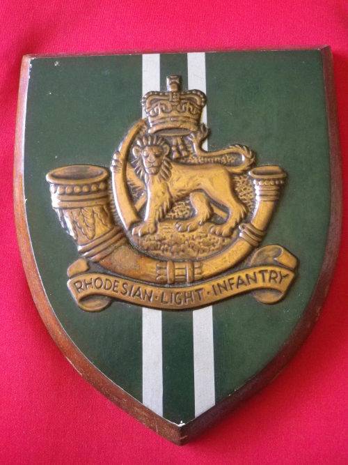 RHODESIAN LIGHT INFANTRY PLAQUE  - PRE DUI - UNCOMMON - MADE BY  "RHOBARD RHONYA"  (4348)