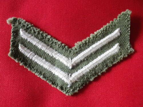 RHODESIAN ARMY - CORPORAL EMBROIDERED COMBAT DRESS STRIPES - UDI PERIOD  ( 4735)