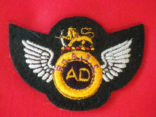 RHODESIAN ARMY SERVICES CORPS AIR DISPATCHER EMBROIDERED WING FOR GREENS UNIFORM UNCOMMON (5063)