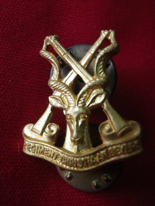 SADF - REGIMENT CHRISTIAN BEYERS GILDING METAL MESS DRESS BADGE.  (2206)