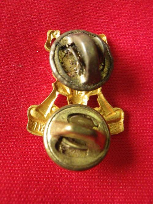 SADF - REGIMENT CHRISTIAN BEYERS GILDING METAL MESS DRESS BADGE.  (2206)